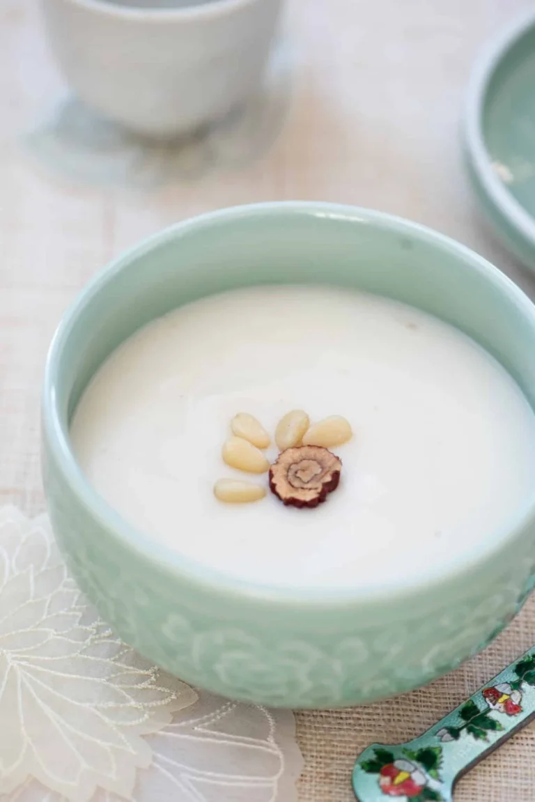 Jatjuk: A Comprehensive Guide to the Cultural Heritage and Culinary Science of Korean Pine Nut Porridge