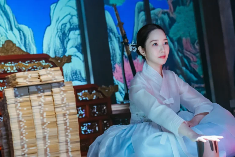 Prime Video Unveils High-Stakes Caper Comedy Confidence Queen Starring Park Min-young, Park Hee-soon, and Joo Jong-hyuk