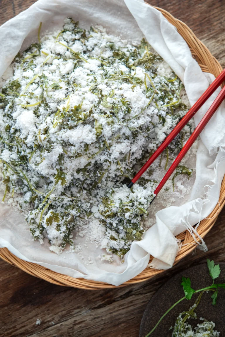 Ssuk Beomuri (Korean Mugwort Rice Cake)